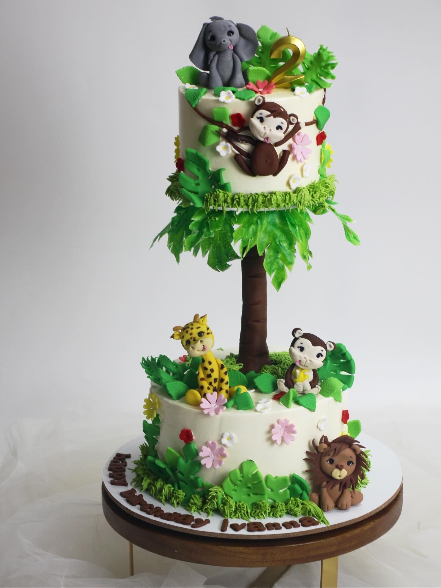 Gravity-Defying Safari Treehouse Adventure Cake