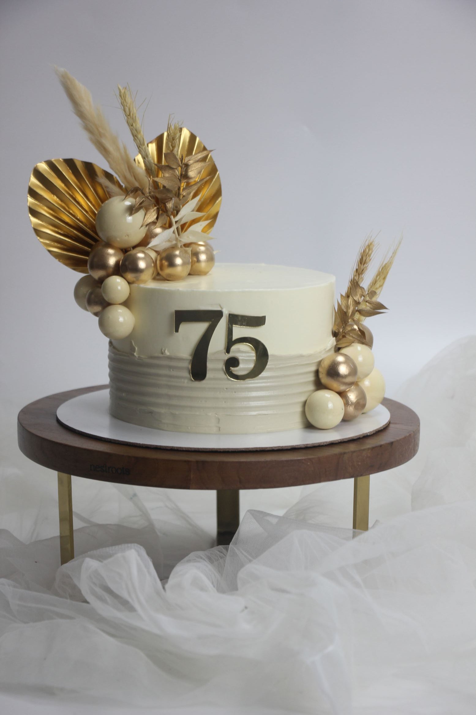 Elegant 75th Birthday Gold Cake – Luxury Milestone Celebration Cake