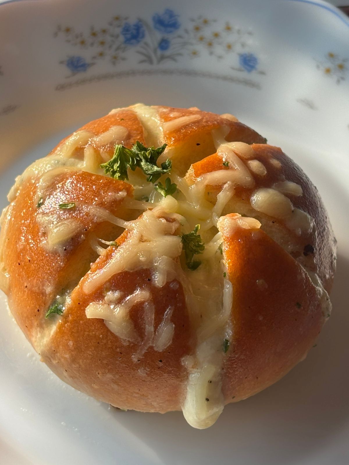 Korean Cream Cheese Garlic Bun | Soft Cheesy Garlic Bread